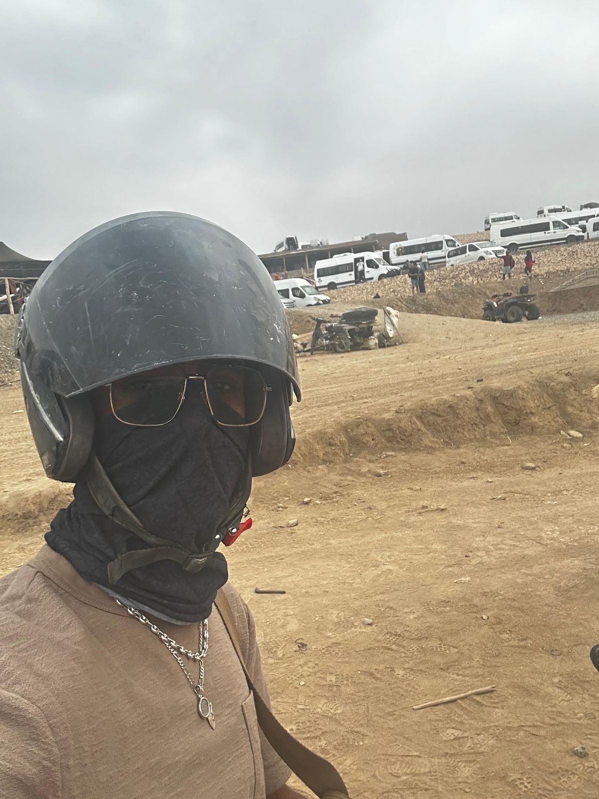 Marrakech: cena nel deserto di Agafay con musica e spettacolo di fuoco — photo 2 of 15