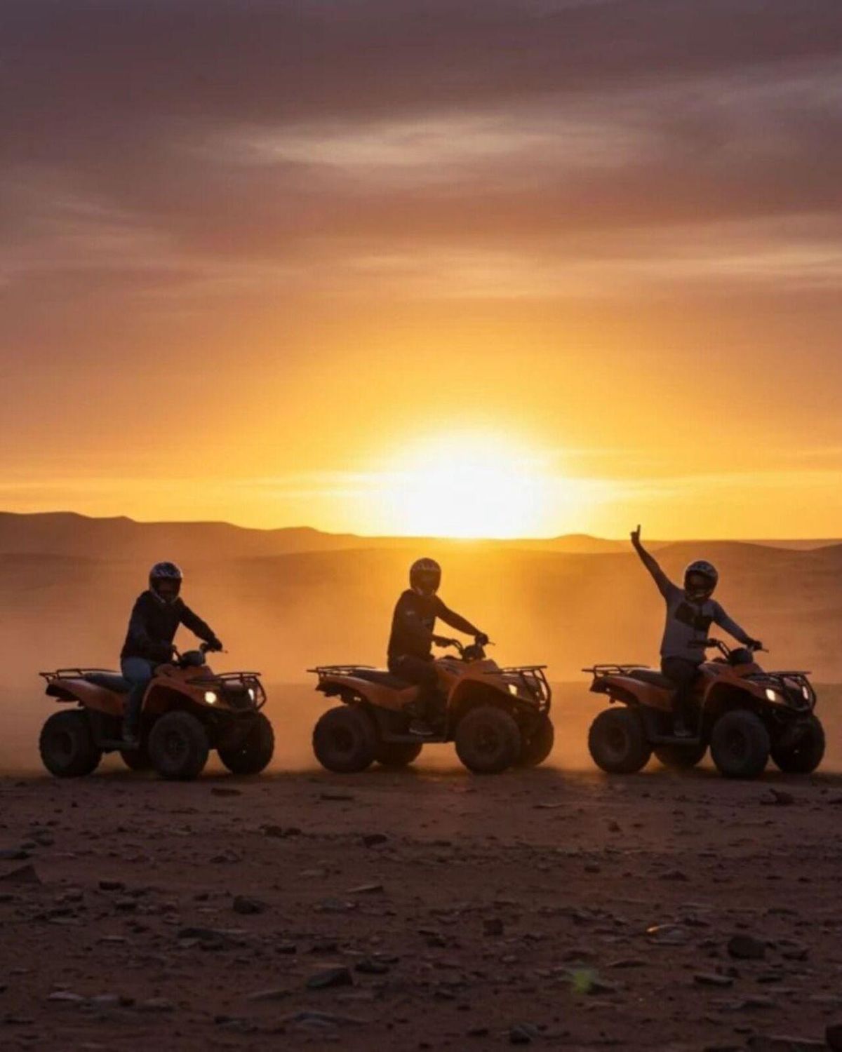Marrakesch: Agafay-Wüste - Quadfahrt, Abendessen\_Show mit Sonnenuntergang — photo 2 of 15