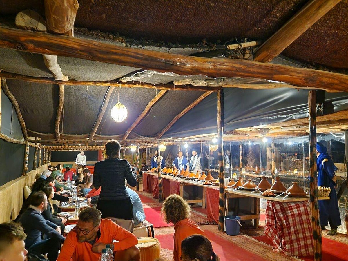 Marrakesch: Abendessen im Abendrot der Agafay-Wüste & Berber-Show — photo 2 of 10