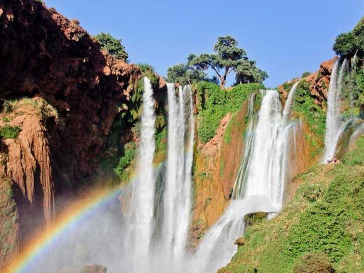 Ab Marrakesch: Geführte Tour zu den Ouzoud-Wasserfällen mit Bootsfahrt — photo 2 of 15