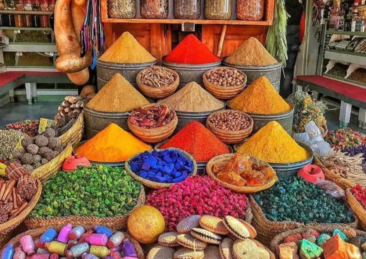 Medina von Marrakesch: Geführte Tour mit Argan-Öl, Kräuterkundigen und Souk — photo 1 of 15