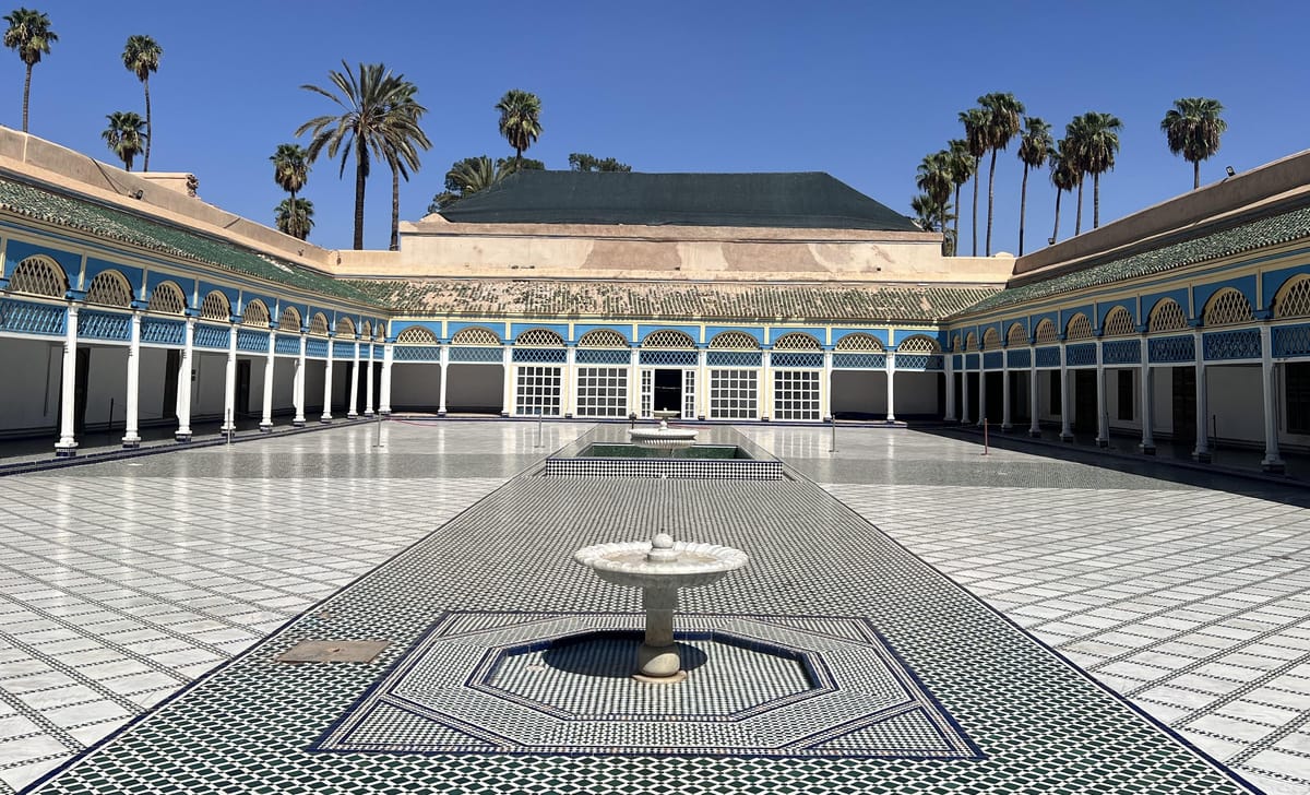 Marrakesch: Privattour durch die Medina mit Souks, Geschichte und versteckten Juwelen — photo 2 of 12