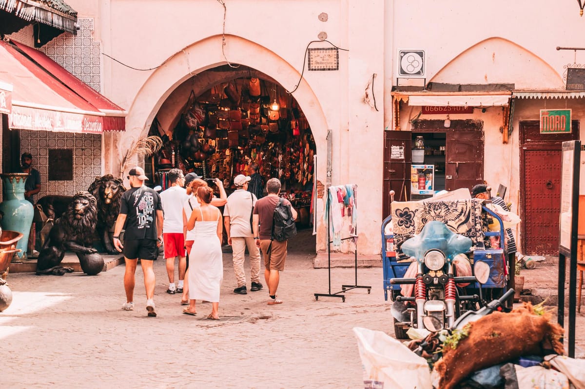 Marrakesch: Geführte Tour durch Medina & Souks, Handwerker & Minztee — photo 2 of 15