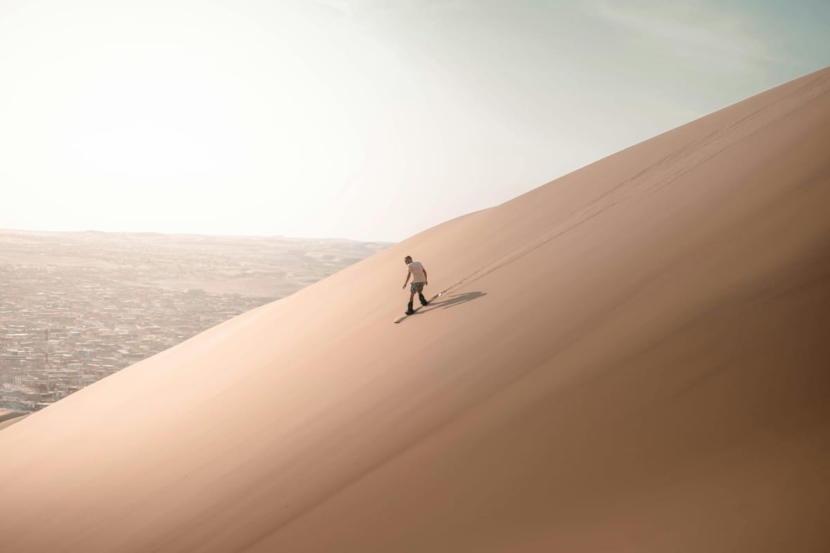 Merzouga: 2-stündiges Sandboarding-Erlebnis im Erg Chebbi — photo 2 of 5