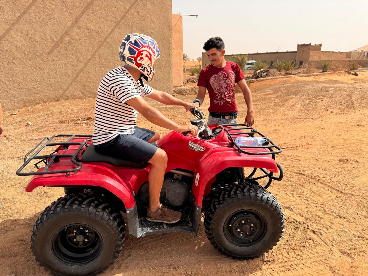 Merzouga: Quad-Tour durch die Dünen von Erg Chebbi mit Guide — photo 2 of 9