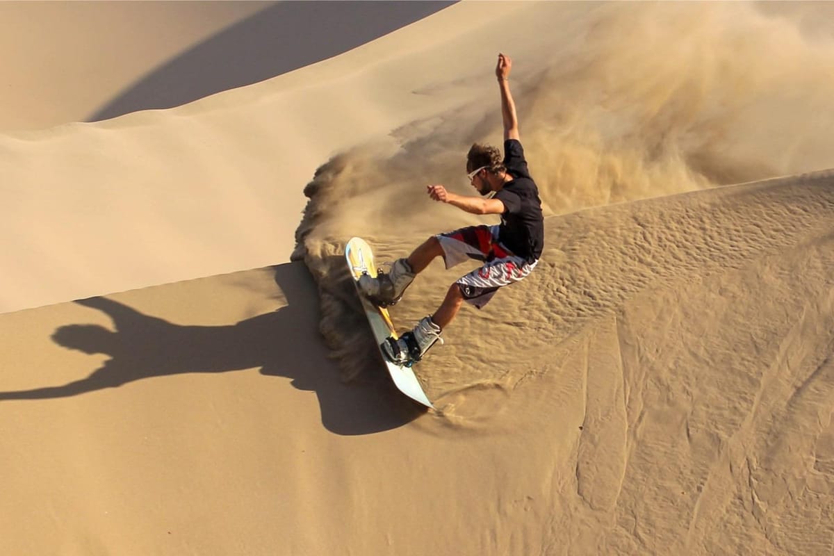 Merzouga: Sandboarding-Abenteuer in den Erg Chebbi Dünen — photo 2 of 7