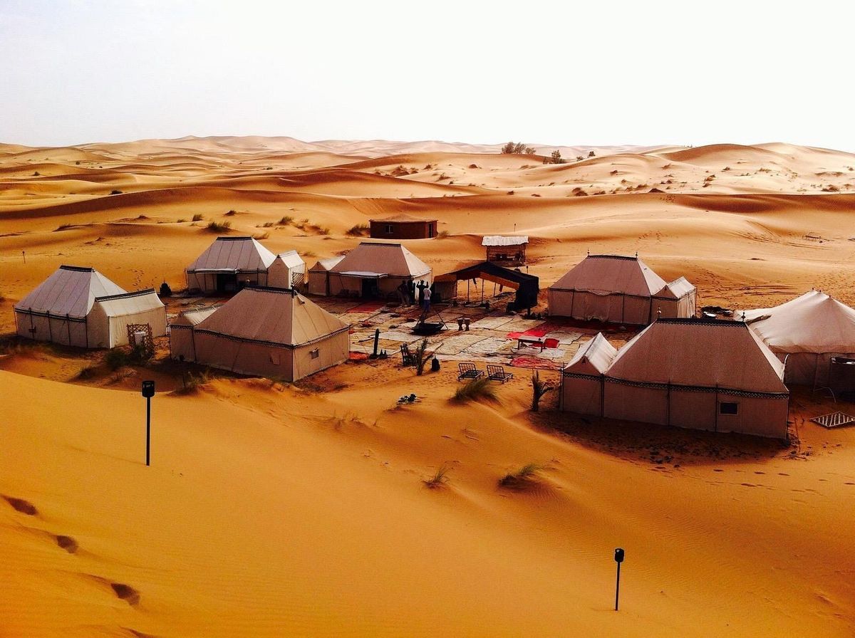 Merzouga: Erg Chebbi Wüstenlager mit Übernachtung und Transfer im Geländewagen — photo 2 of 4