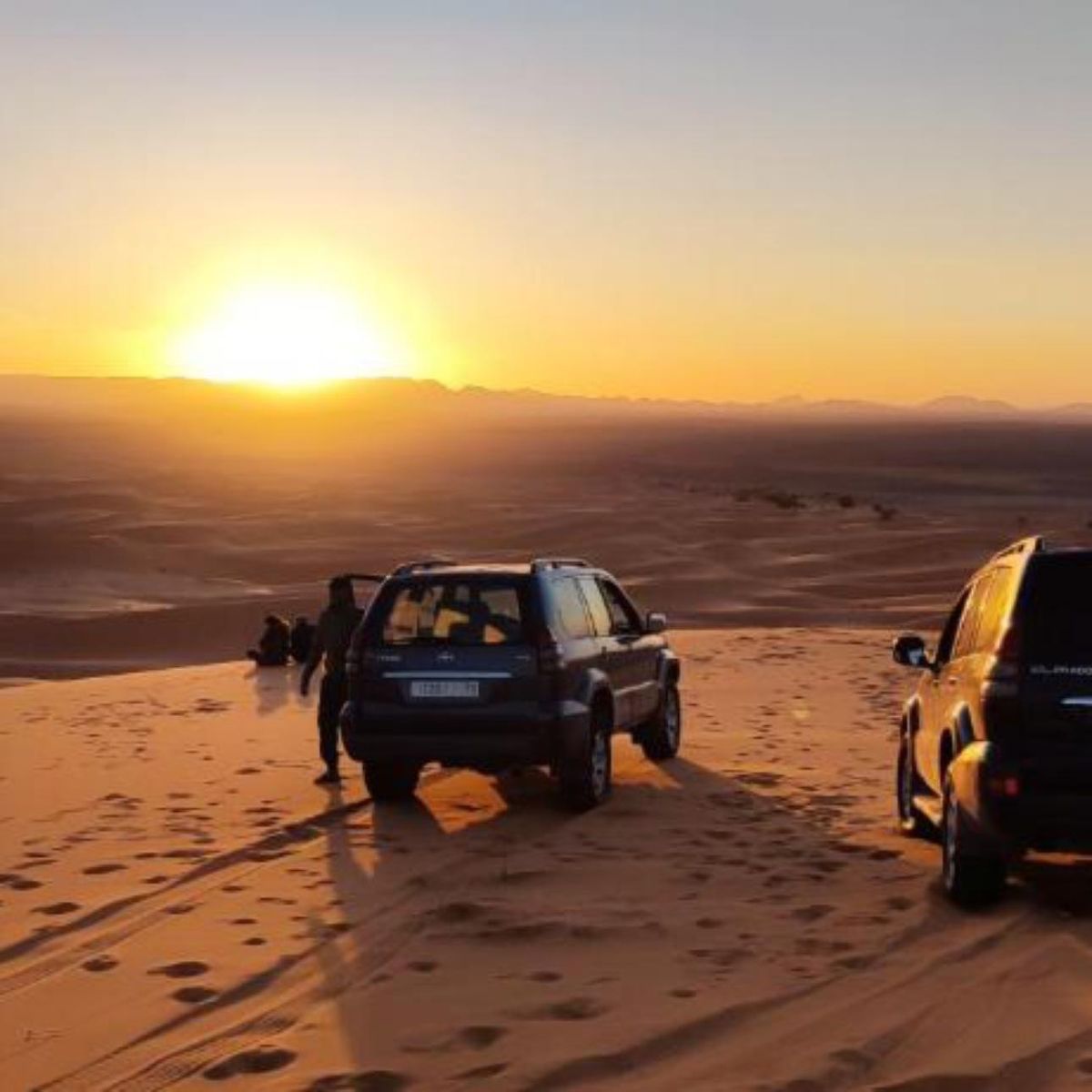 Merzouga: Erg Chebbi – Geländewagentour bei Sonnenauf- oder -untergang — photo 2 of 6