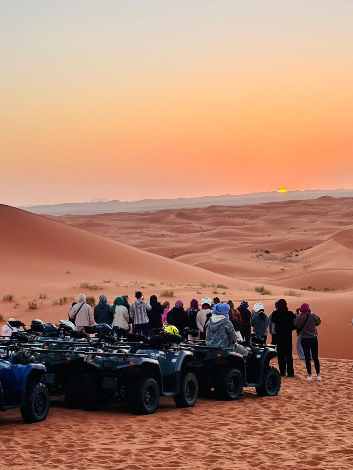 Merzouga: Quad-Tagestour mit Mittagessen & Sandboarding — photo 2 of 15