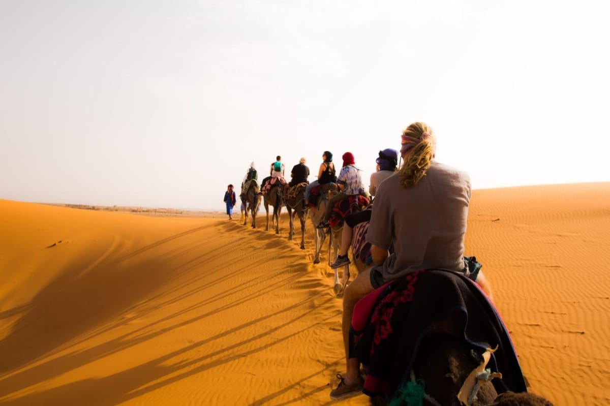 Merzouga: Übernachtung im Wüstencamp Kamelritt, Abendessen & Show — photo 1 of 13