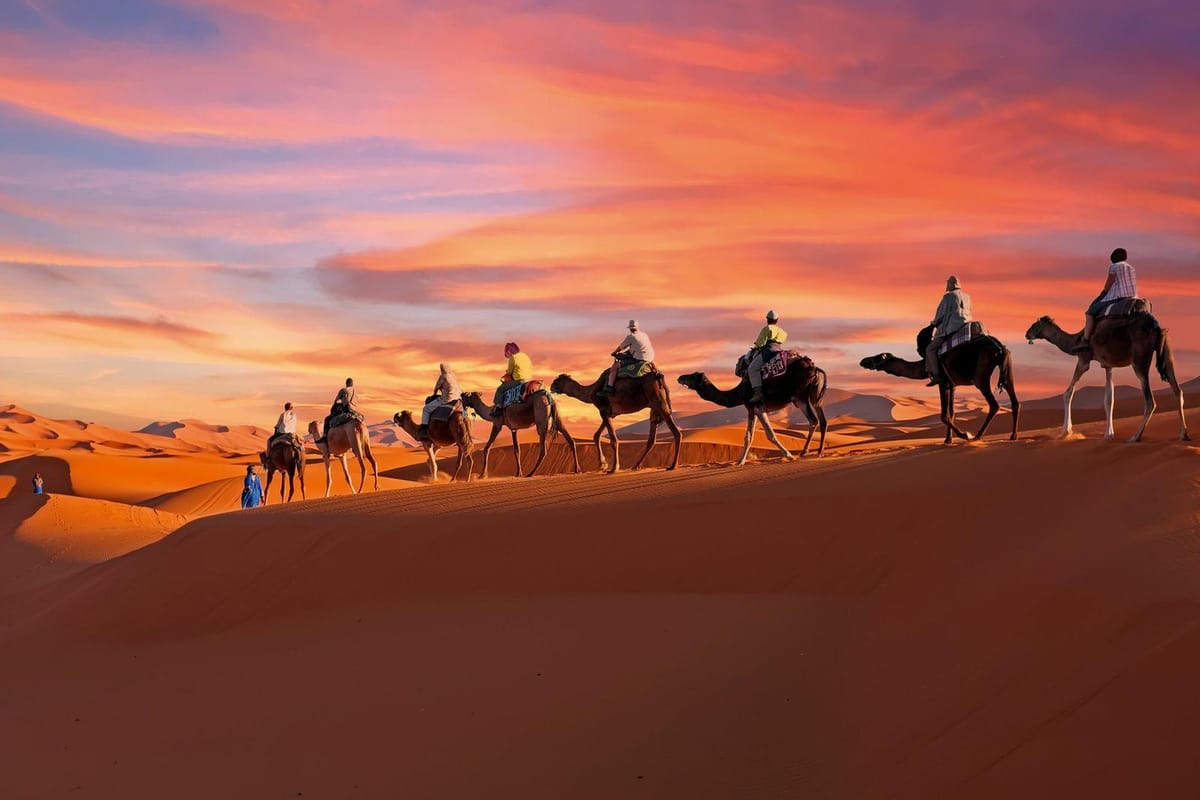 Merzouga: Übernachtung im Luxuscamp mit Kamelritt & Abendessen. — photo 2 of 15