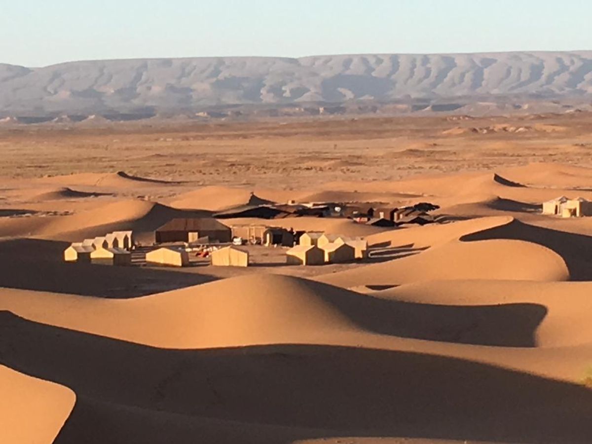 Merzouga: pernottamento in un accampamento nel deserto del Sahara con giro in cammello e in quad — photo 2 of 11