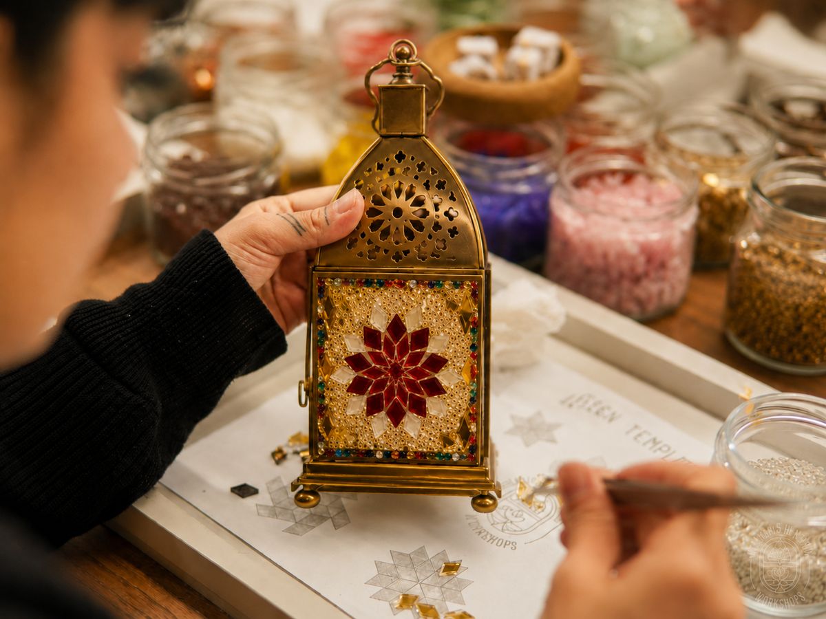 Marrakesch: Original-Workshop für marokkanische Mosaik-Lampen & Snacks — photo 2 of 15