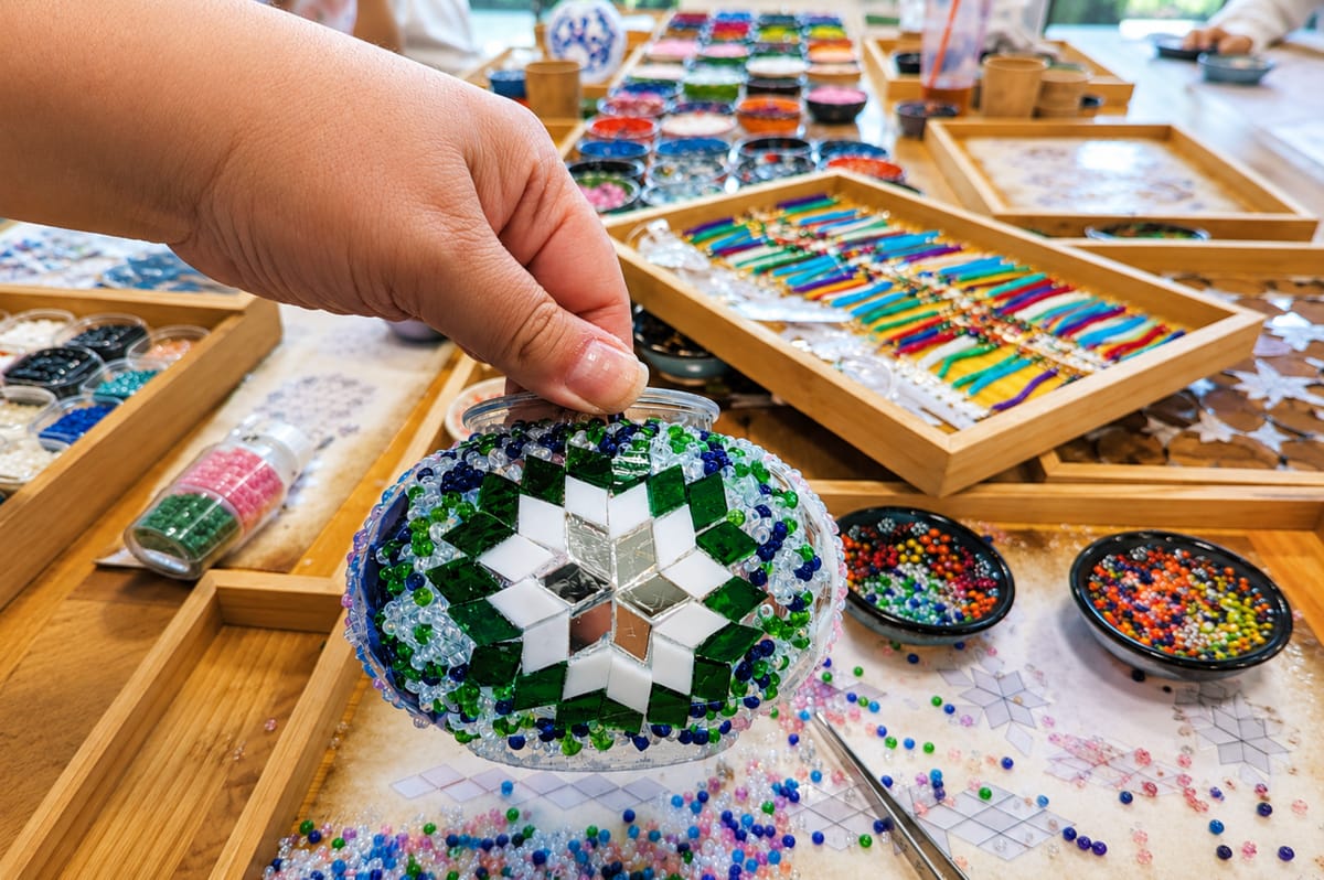 Marrakesch: Original-Workshop für Mosaik-Kerzenhalter & Tee — photo 2 of 15