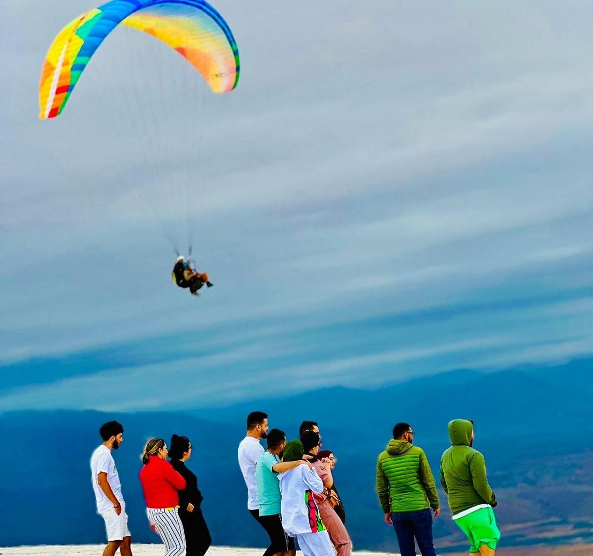 Marrakech: Gleitschirmfliegen über der Agafay-Wüste und Blick auf das Atlasgebirge — photo 2 of 15