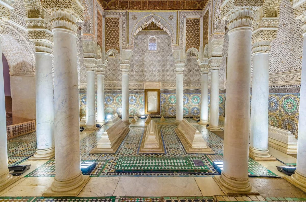 Marrakesch: Saadier-Gräber, Bahia-Palast und Medina-Erlebnis — photo 2 of 7