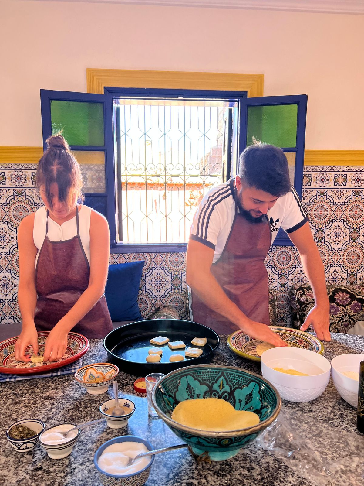 Marrakech: Traditionell marockansk crêpes- och brödbakningskurs — photo 2 of 15